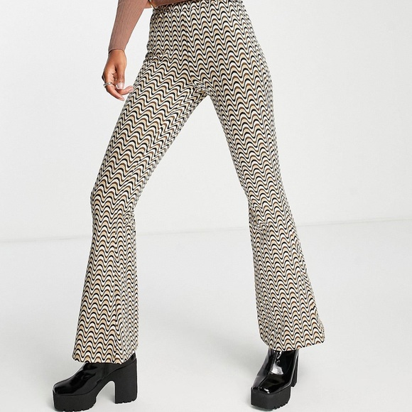 NWT ASOS DESIGN jacquard flare pants in wavy stripe - Picture 1 of 6